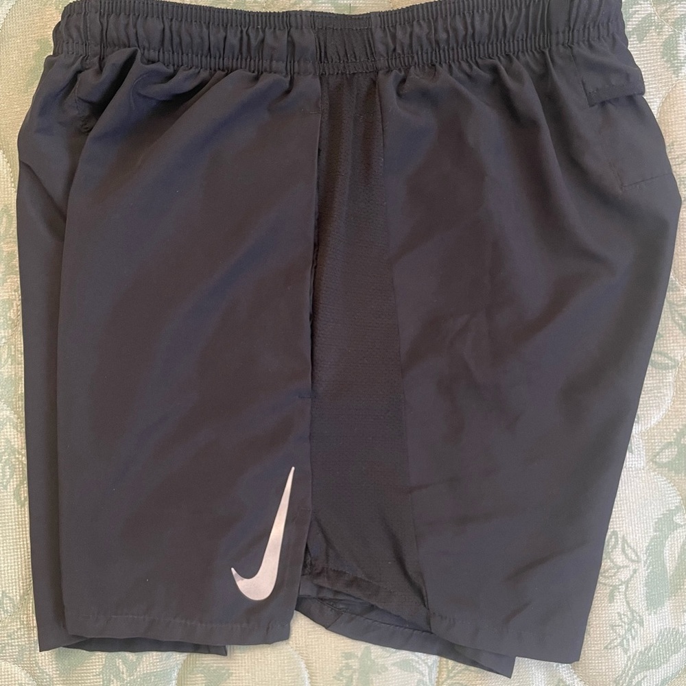 5 Inch Inseam Nike shorts Men Running Black Small